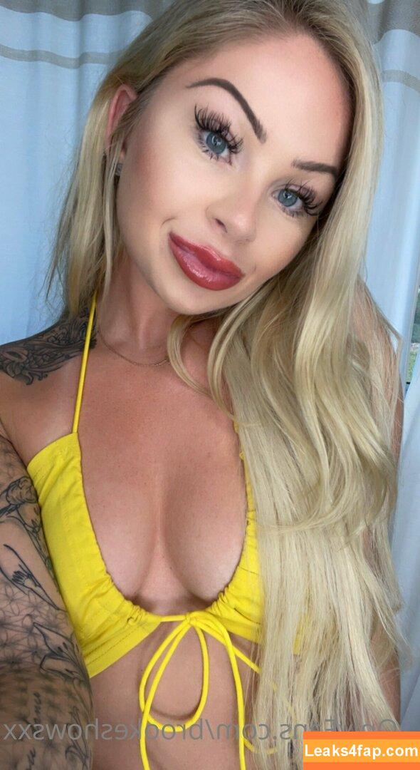 brookeshowsxx / brookeshowsxox leaked photo photo #0392