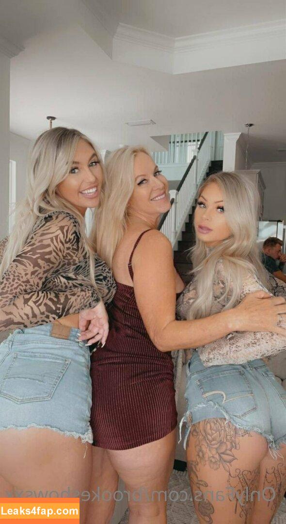 brookeshowsxx / brookeshowsxox leaked photo photo #0413