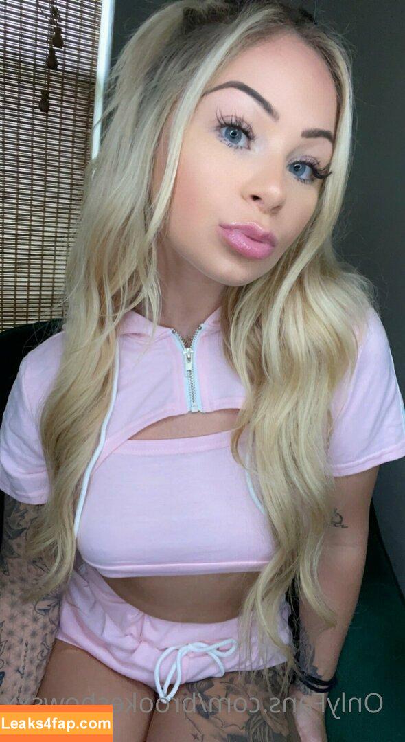 brookeshowsxx / brookeshowsxox leaked photo photo #0431
