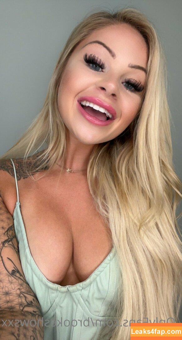 brookeshowsxx / brookeshowsxox leaked photo photo #0662