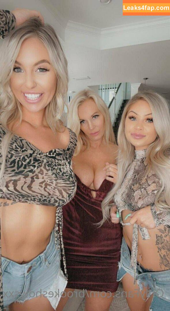 brookeshowsxx / brookeshowsxox leaked photo photo #0685