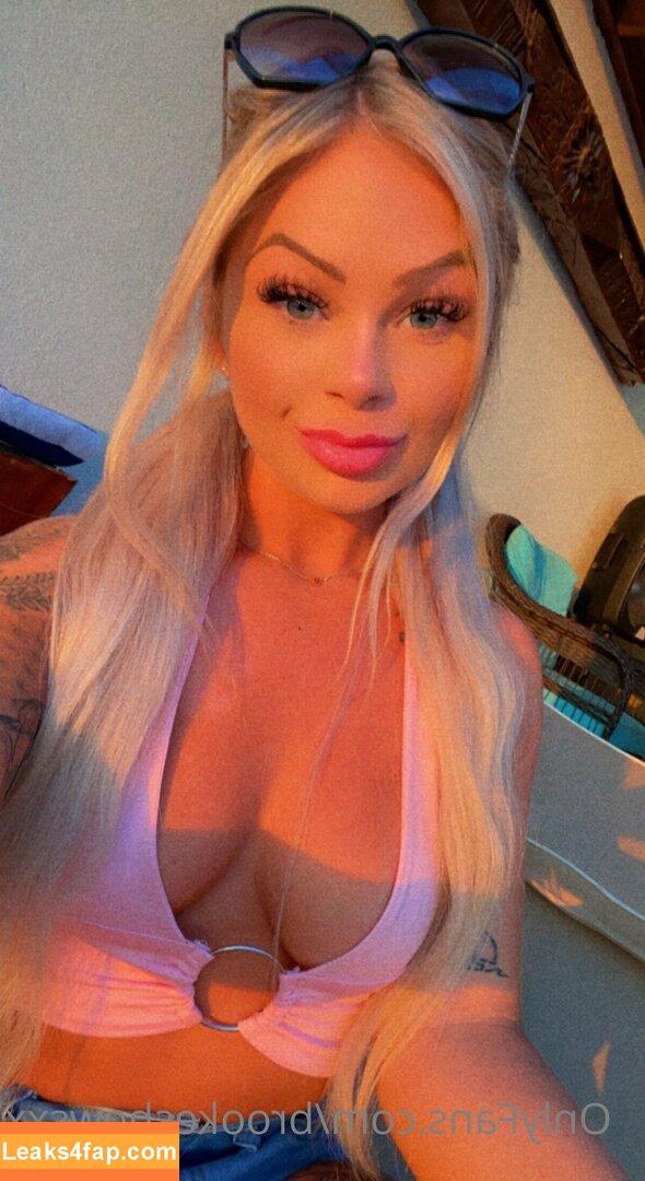 brookeshowsxx / brookeshowsxox leaked photo photo #0740