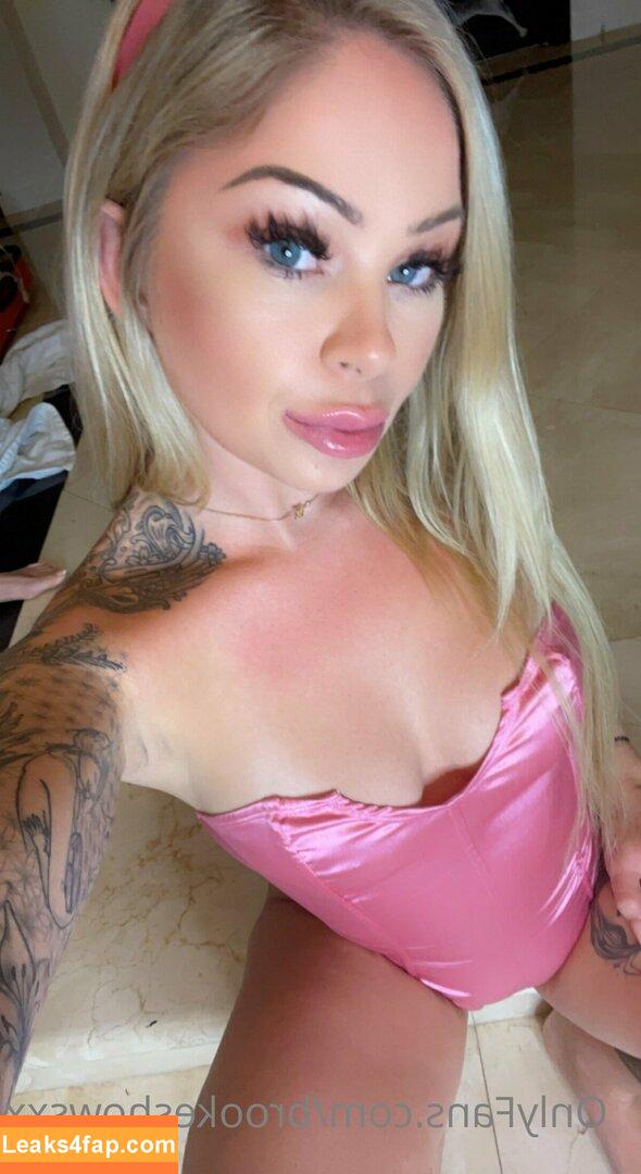 brookeshowsxx leaked photo photo #0798