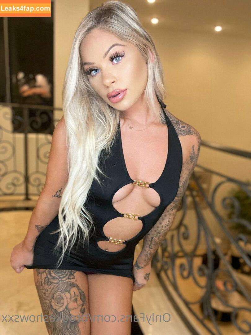 brookeshowsxx leaked photo photo #0863