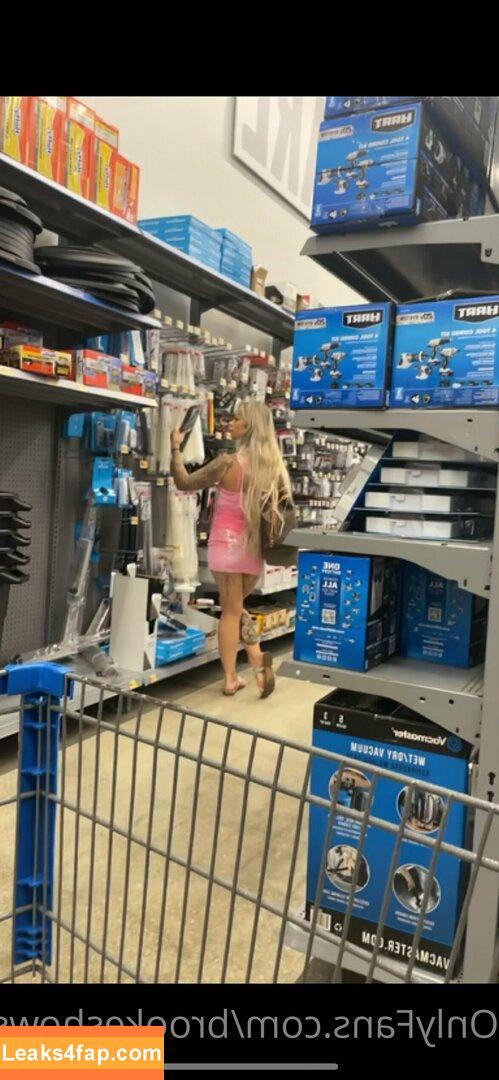 brookeshowsxx leaked photo photo #0981