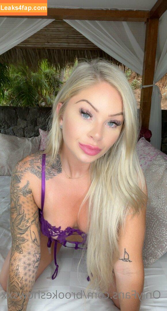 brookeshowsxx leaked photo photo #0988