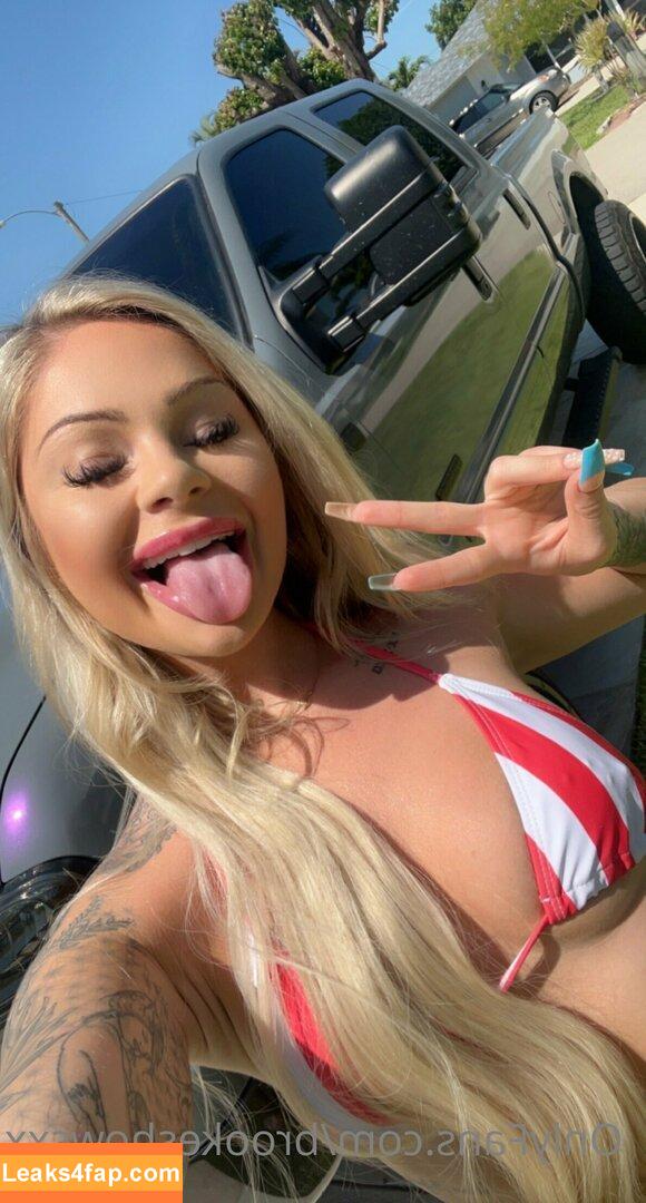 brookeshowsxx leaked photo photo #1056