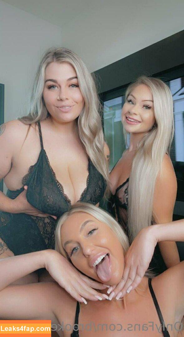 brookeshowsxx leaked photo photo #1227