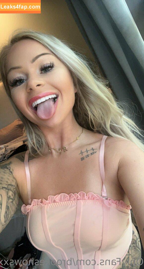 brookeshowsxx leaked photo photo #1253