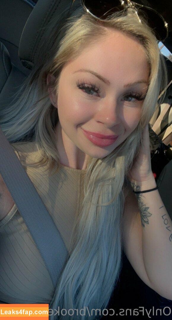 brookeshowsxx leaked photo photo #1271