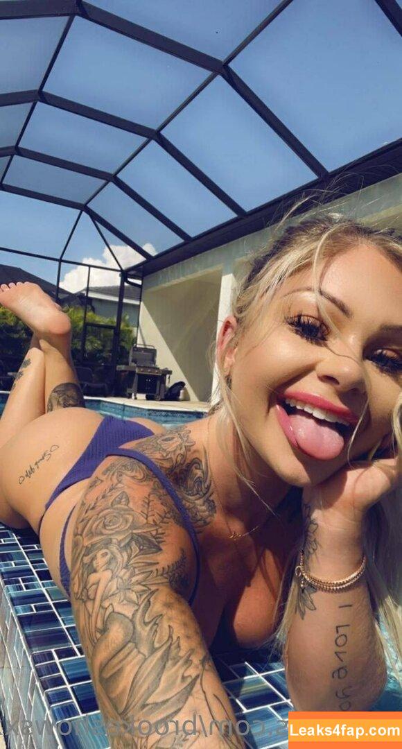 brookeshowsxx leaked photo photo #1573