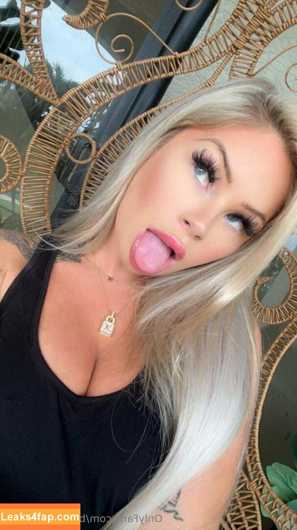 brookeshowsxx leaked photo photo #1885