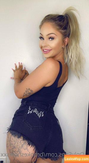 brookeshowsxx photo #1031