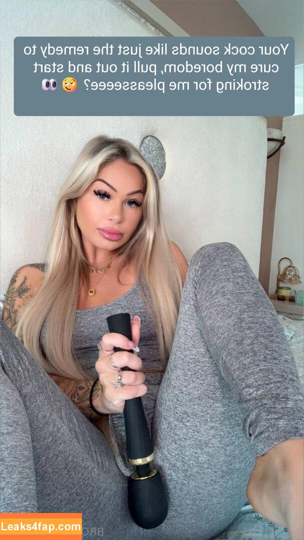 brookeshowsxx leaked photo photo #2665