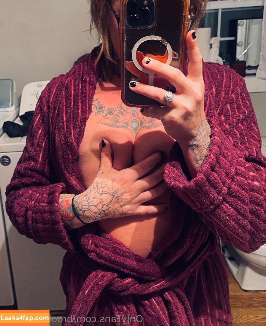 brookiebaby12 / tattooedbrat12 leaked photo photo #0070