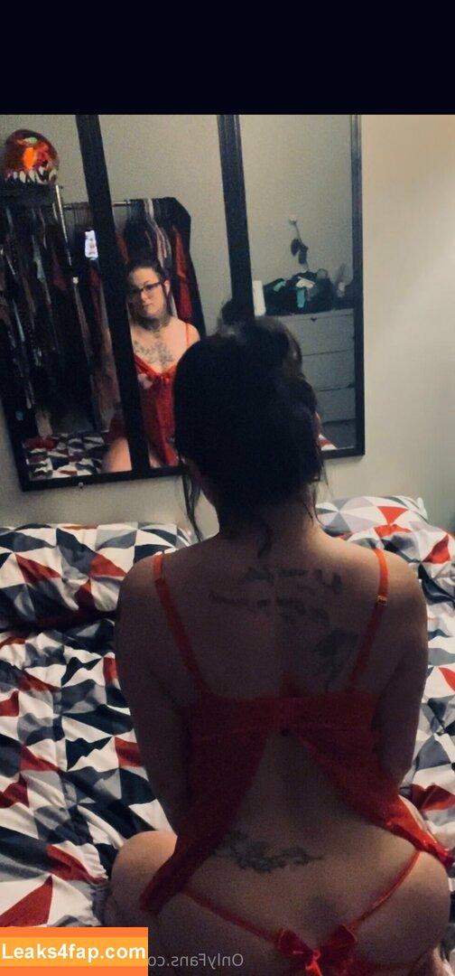 brookiebaby12 / tattooedbrat12 leaked photo photo #0078