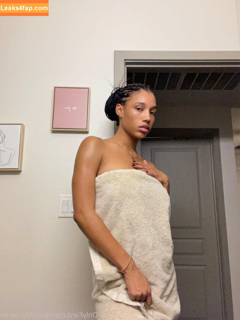 Brookliyn Wren / UFC Ring Girl / brookliyn_wren / brookliynwren / helloBROOKLIYN слитое фото фото #0041