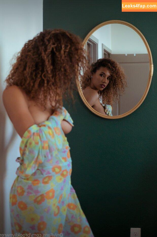 Brookliyn Wren / UFC Ring Girl / brookliyn_wren / brookliynwren / helloBROOKLIYN leaked photo photo #0124