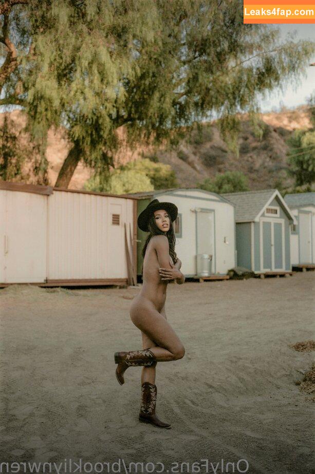 Brookliyn Wren / UFC Ring Girl / brookliyn_wren / brookliynwren / helloBROOKLIYN leaked photo photo #0145