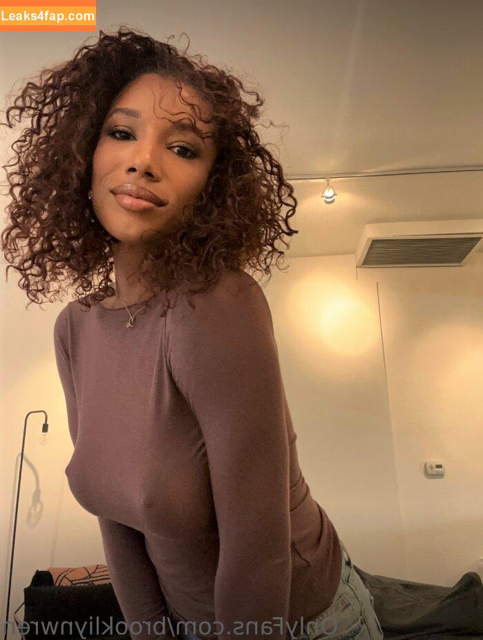 Brookliyn Wren / UFC Ring Girl / brookliyn_wren / brookliynwren / helloBROOKLIYN leaked photo photo #0160