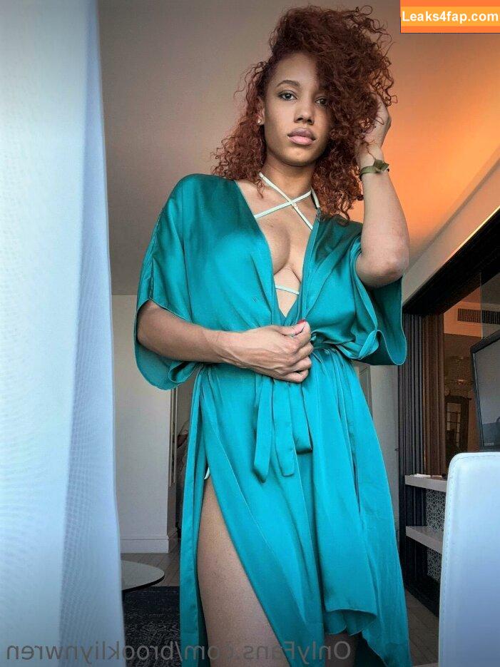 Brookliyn Wren / UFC Ring Girl / brookliyn_wren / brookliynwren / helloBROOKLIYN leaked photo photo #0189