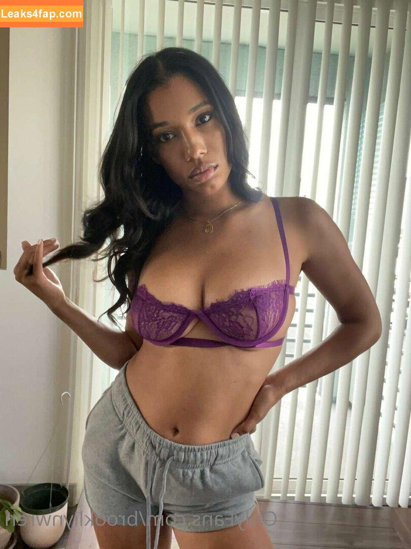 Brookliyn Wren / UFC Ring Girl / brookliyn_wren / brookliynwren / helloBROOKLIYN leaked photo photo #0219
