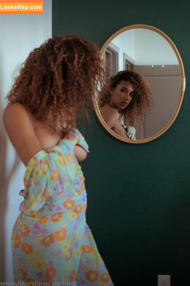 Brookliyn Wren / UFC Ring Girl / brookliyn_wren / brookliynwren / helloBROOKLIYN leaked photo photo #0238