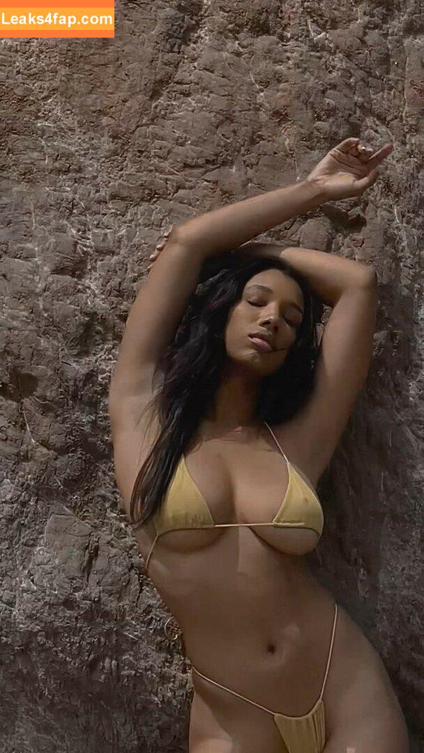 Brookliyn Wren / UFC Ring Girl / brookliyn_wren / brookliynwren / helloBROOKLIYN leaked photo photo #0257