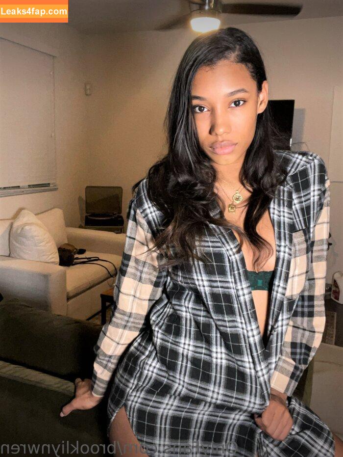 Brookliyn Wren / UFC Ring Girl / brookliyn_wren / brookliynwren / helloBROOKLIYN leaked photo photo #0278