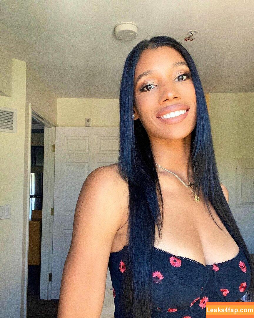 Brookliyn Wren / UFC Ring Girl / brookliyn_wren / brookliynwren / helloBROOKLIYN leaked photo photo #0363