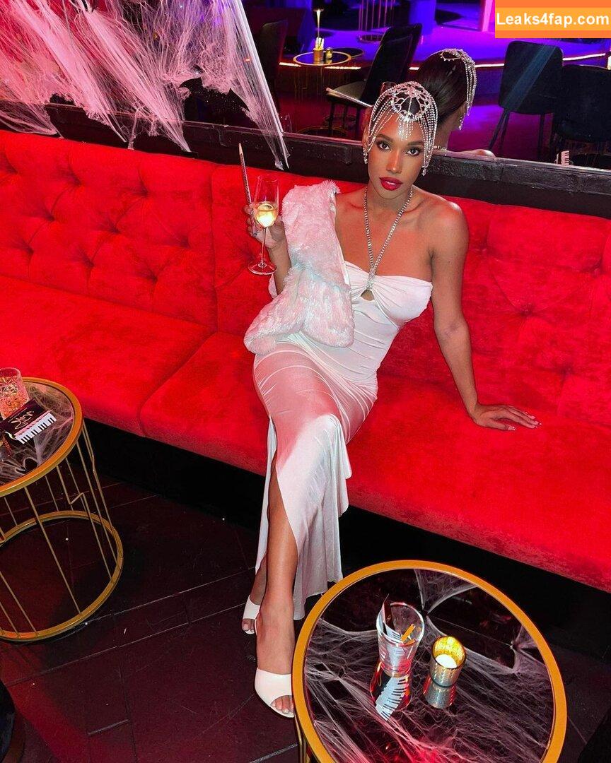 Brookliyn Wren / UFC Ring Girl / brookliyn_wren / brookliynwren / helloBROOKLIYN leaked photo photo #0371