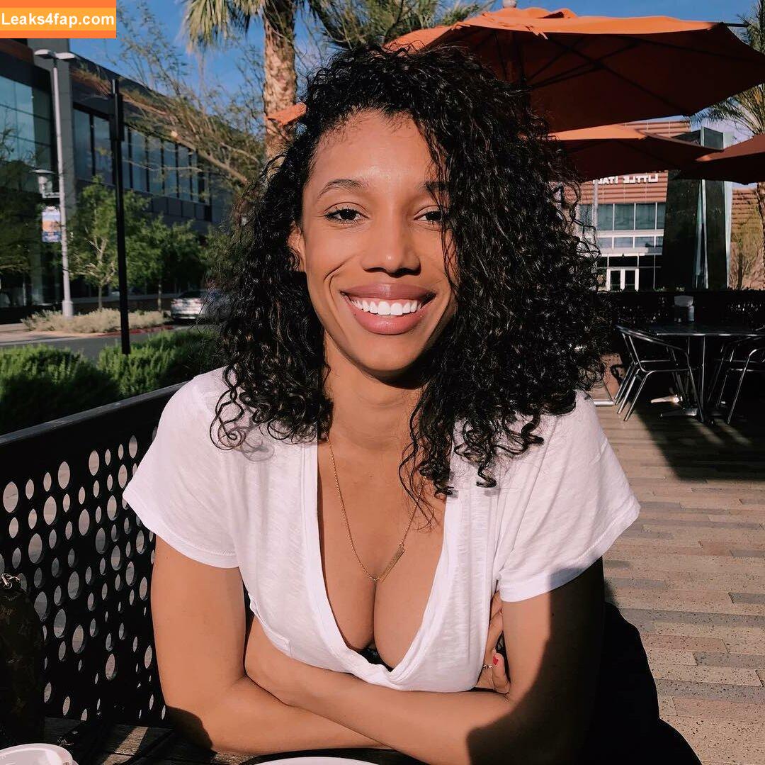 Brookliyn Wren / UFC Ring Girl / brookliyn_wren / brookliynwren / helloBROOKLIYN leaked photo photo #0375