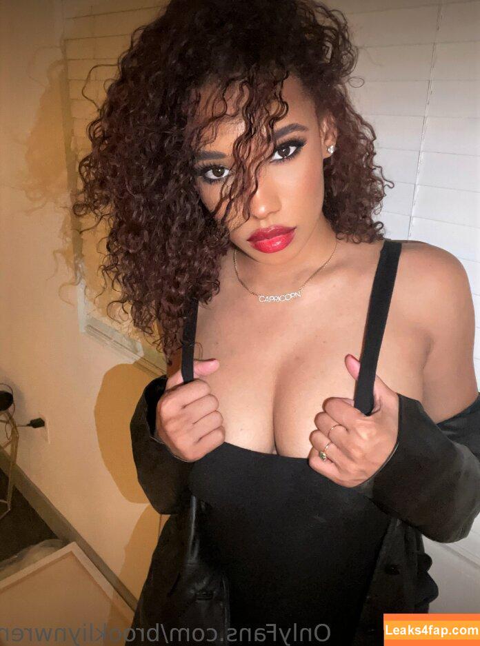Brookliyn Wren / UFC Ring Girl / brookliyn_wren / brookliynwren / helloBROOKLIYN leaked photo photo #0580