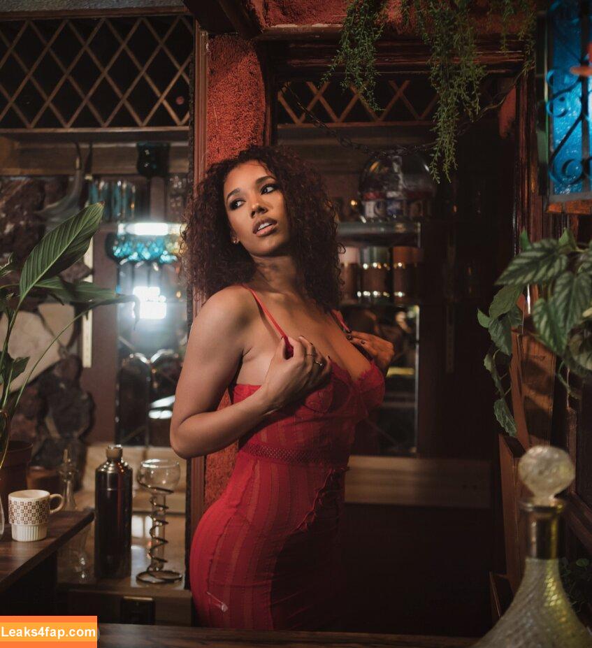 Brookliyn Wren / UFC Ring Girl / brookliyn_wren / brookliynwren / helloBROOKLIYN leaked photo photo #0618