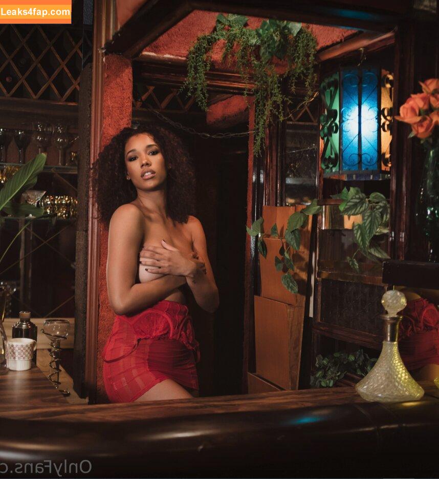 Brookliyn Wren / UFC Ring Girl / brookliyn_wren / brookliynwren / helloBROOKLIYN leaked photo photo #0900