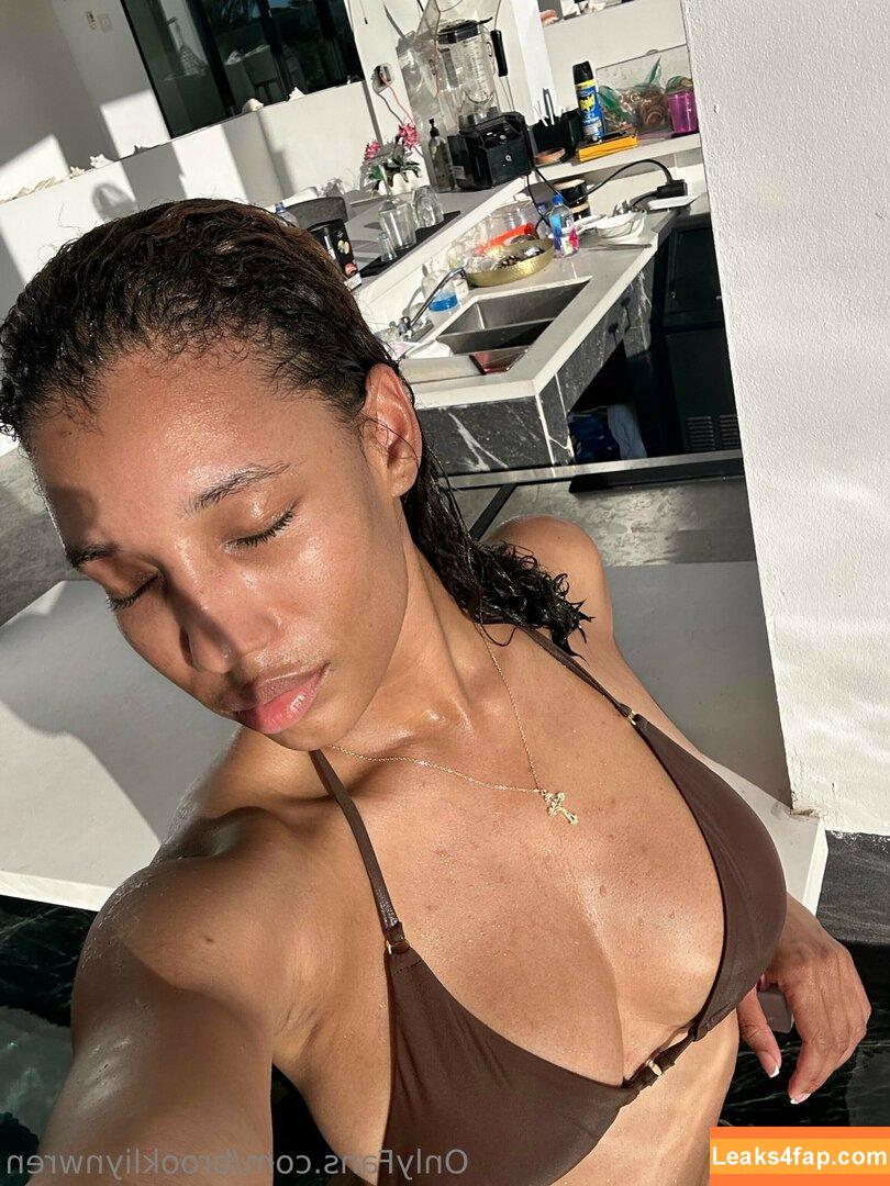 Brookliyn Wren / UFC Ring Girl / brookliyn_wren / brookliynwren / helloBROOKLIYN leaked photo photo #0914