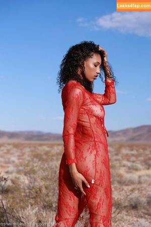 Brookliyn Wren photo #0004