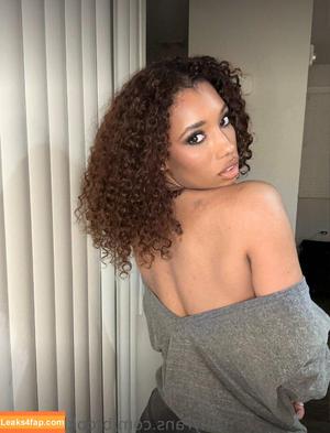 Brookliyn Wren photo #0105