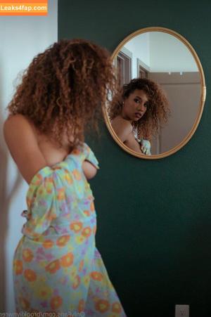 Brookliyn Wren photo #0238