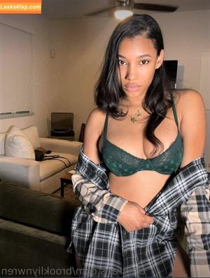 Brookliyn Wren photo #0276