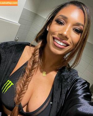 Brookliyn Wren photo #0352