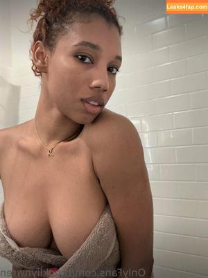 Brookliyn Wren photo #0486