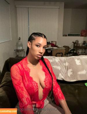 Brookliyn Wren photo #0656