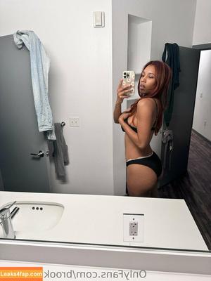 Brookliyn Wren photo #0759