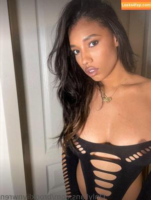Brookliyn Wren photo #0771