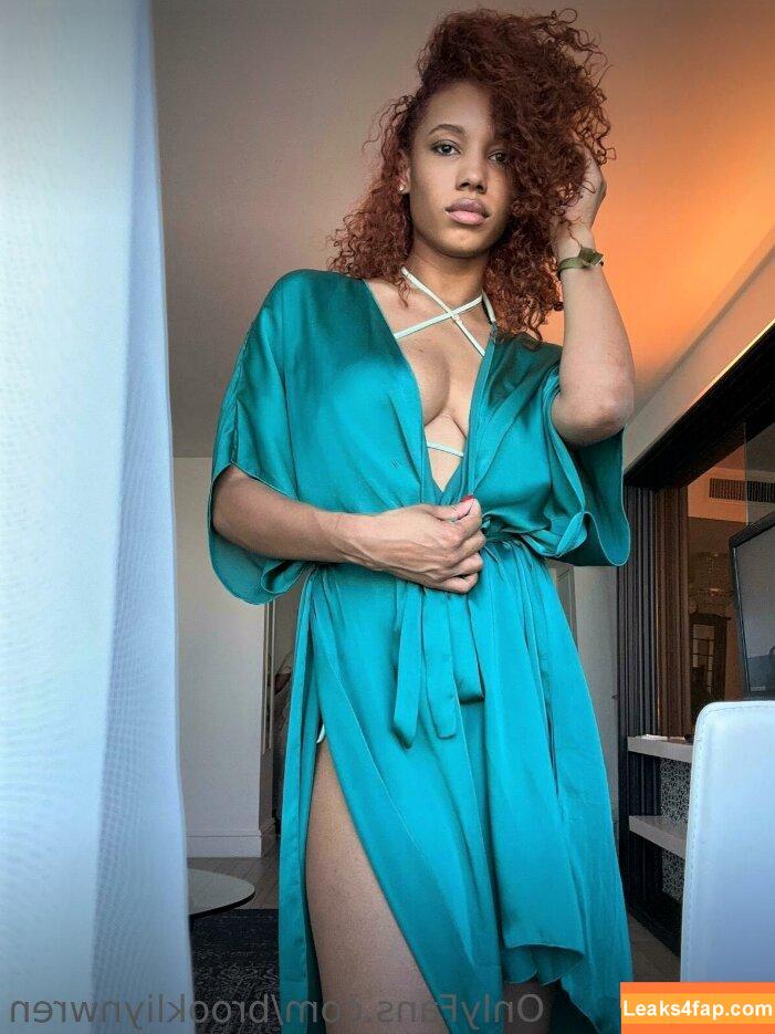 Brookliyn Wren / UFC Ring Girl / brookliyn_wren / brookliynwren / helloBROOKLIYN leaked photo photo #1009