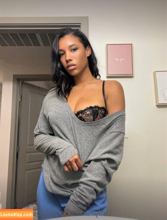 Brookliyn Wren / UFC Ring Girl / brookliyn_wren / brookliynwren / helloBROOKLIYN leaked photo photo #1025