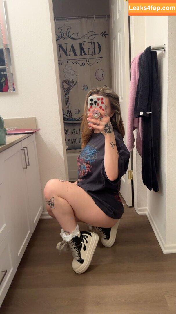 Brooklyn Dunn / brooklynd03 / flowermellon leaked photo photo #0025