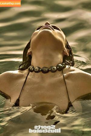 Brooks Nader photo #0222