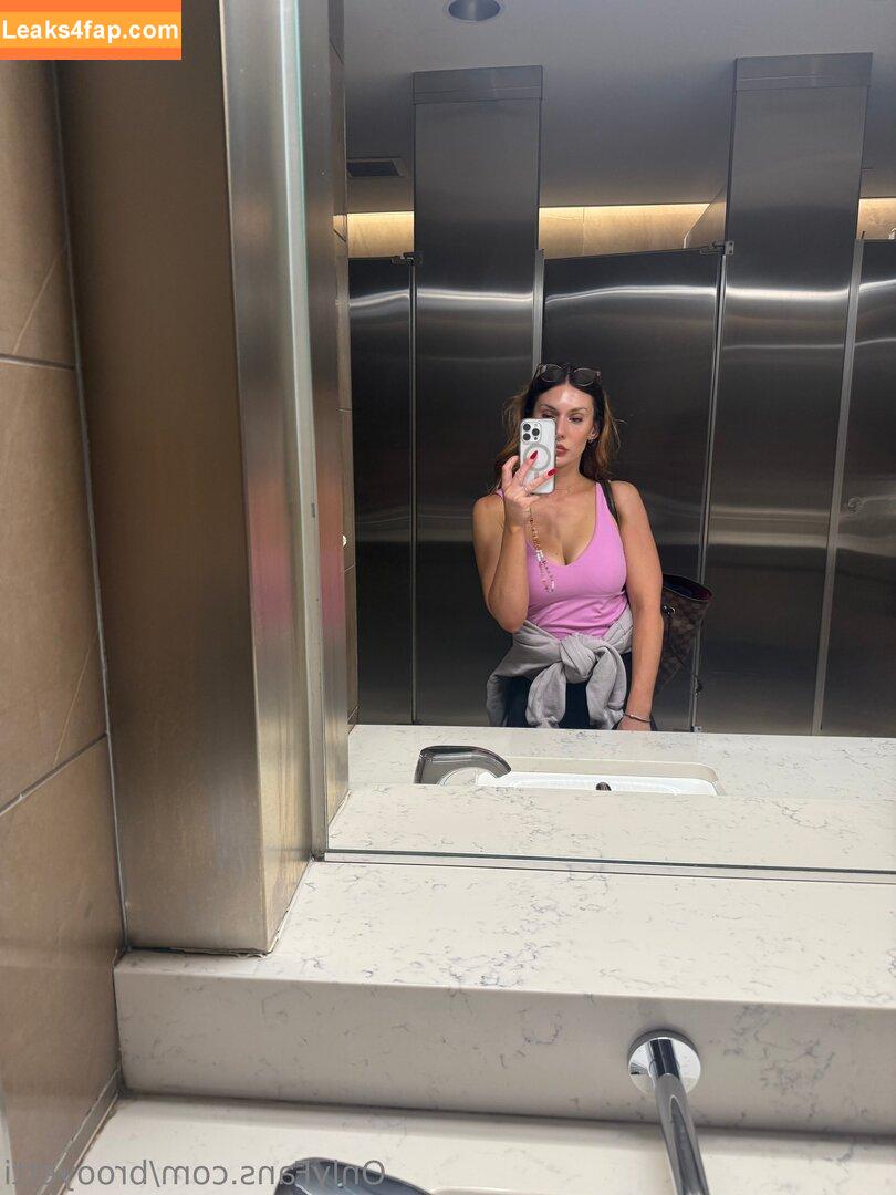 brooyetti /  leaked photo photo #0002